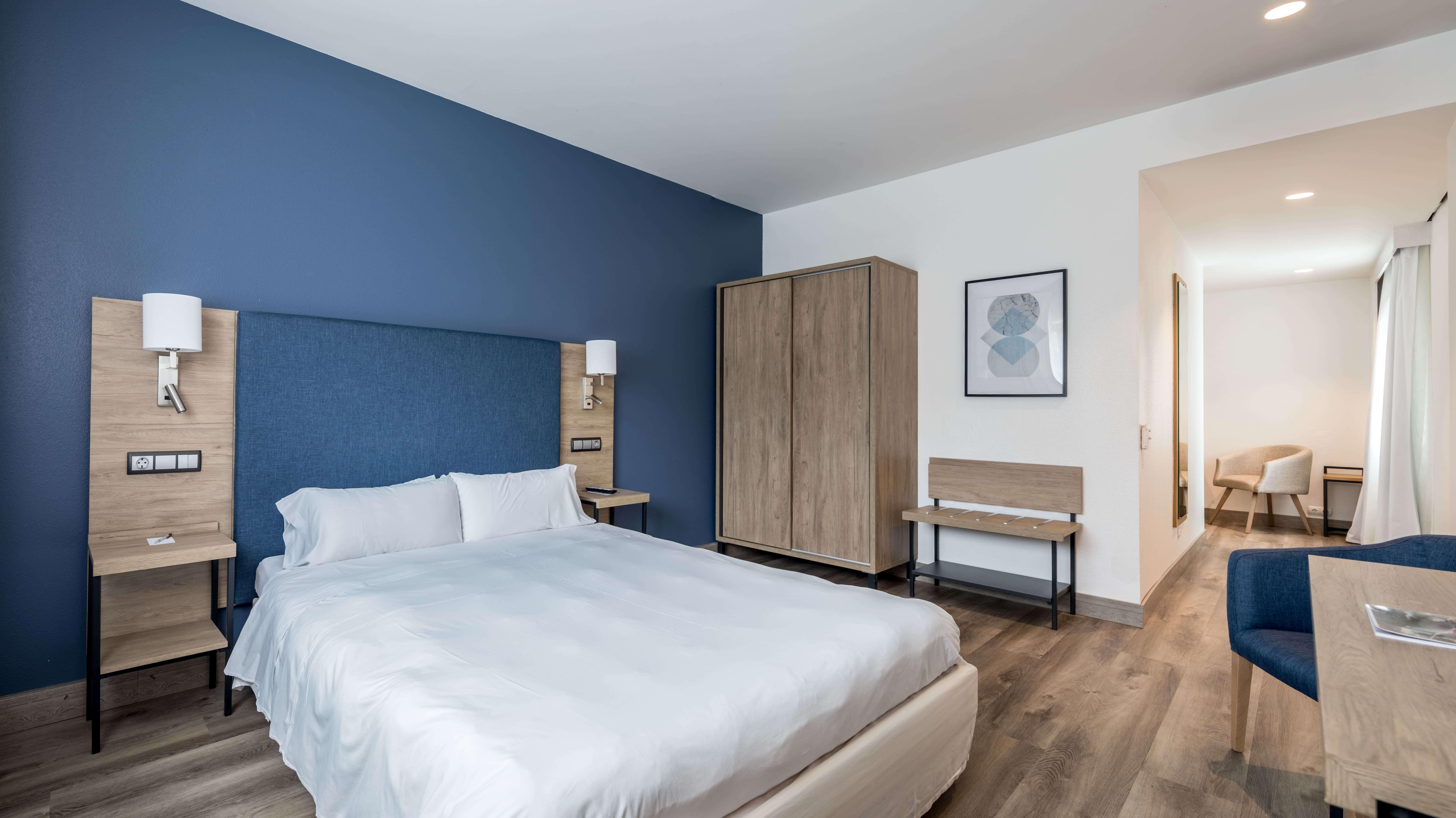 Hotel Puerta De Bilbao Barakaldo Exterior foto